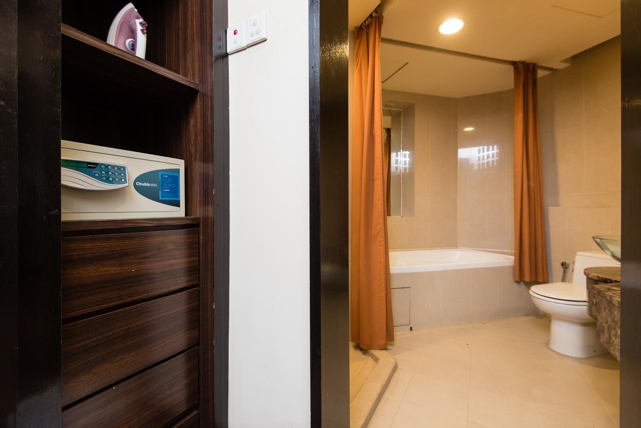 W Studio Resort Suites Петалинг-Джая Экстерьер фото