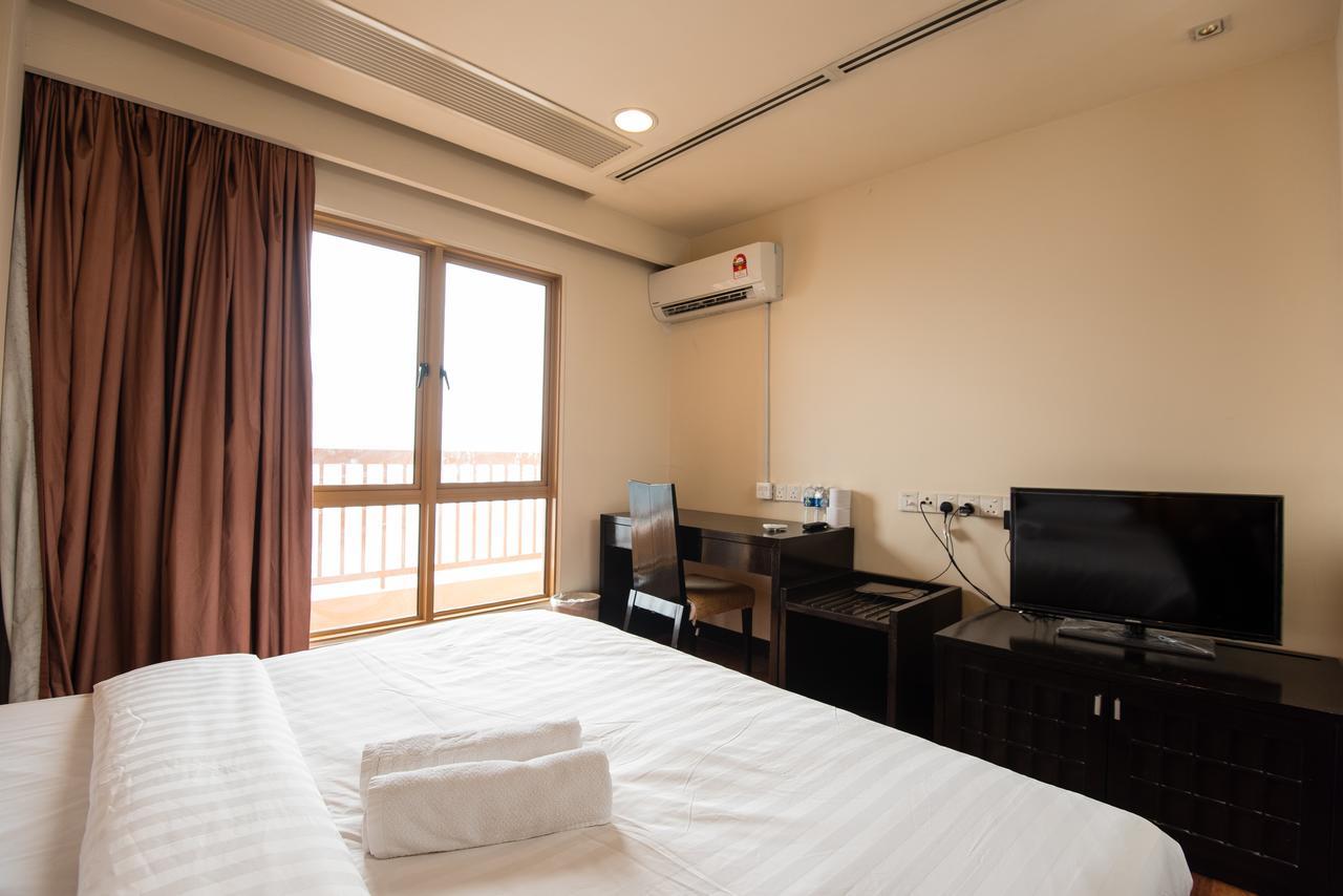 W Studio Resort Suites Петалинг-Джая Экстерьер фото