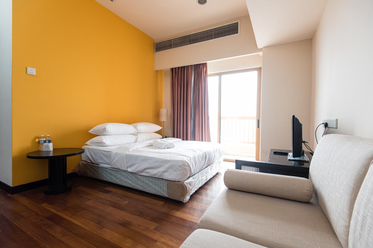 W Studio Resort Suites Петалинг-Джая Экстерьер фото